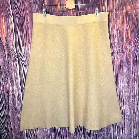 Liz Claiborne Women’s X-Large Tan/Gold Long Asymmetrical Skirt 50% Rylon Blend - Picture 1 of 5